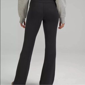 Lululemon Brushed Softstreme Ribbed Zip Flared Pant Black size 4